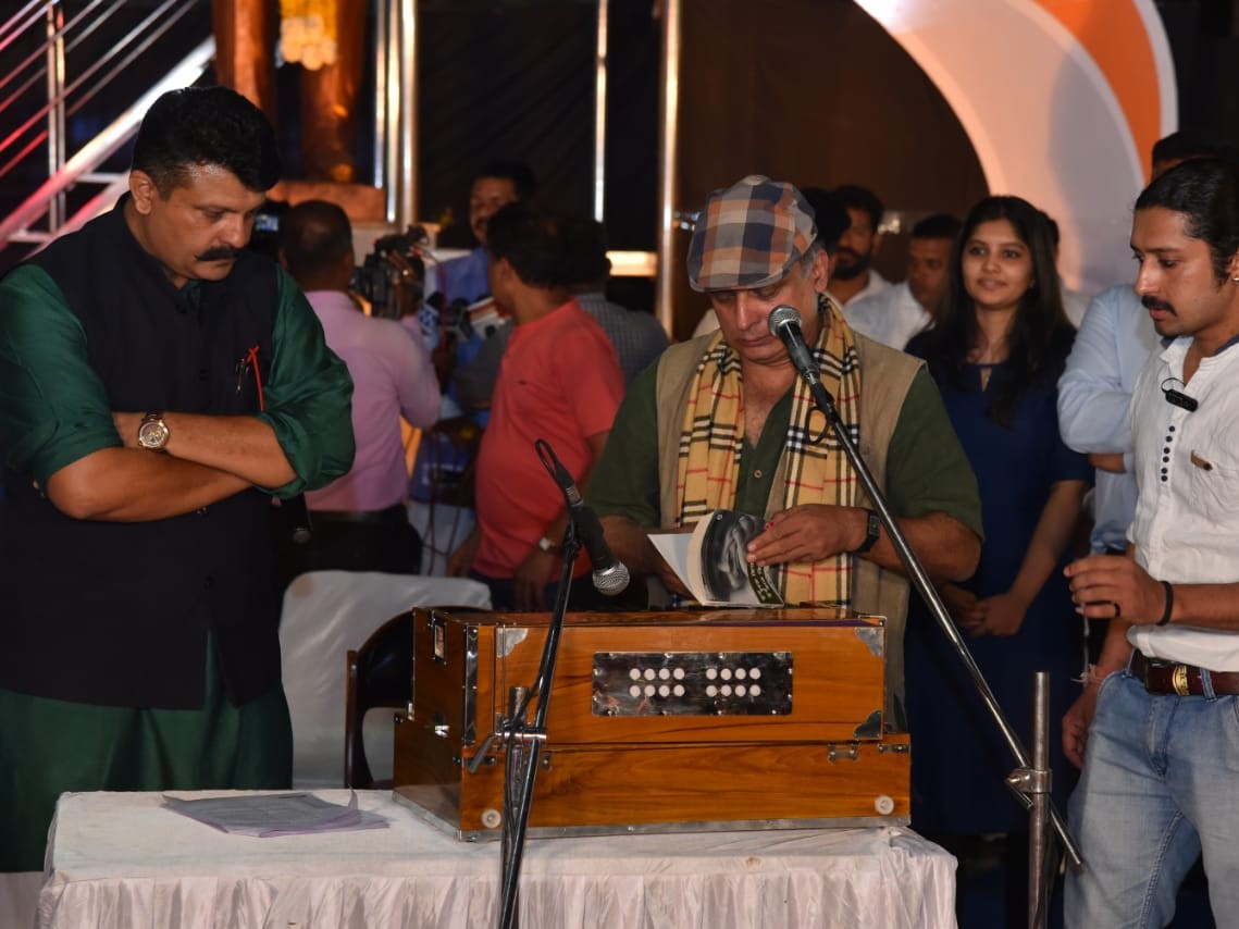 Anchoring for Piyush Mishra